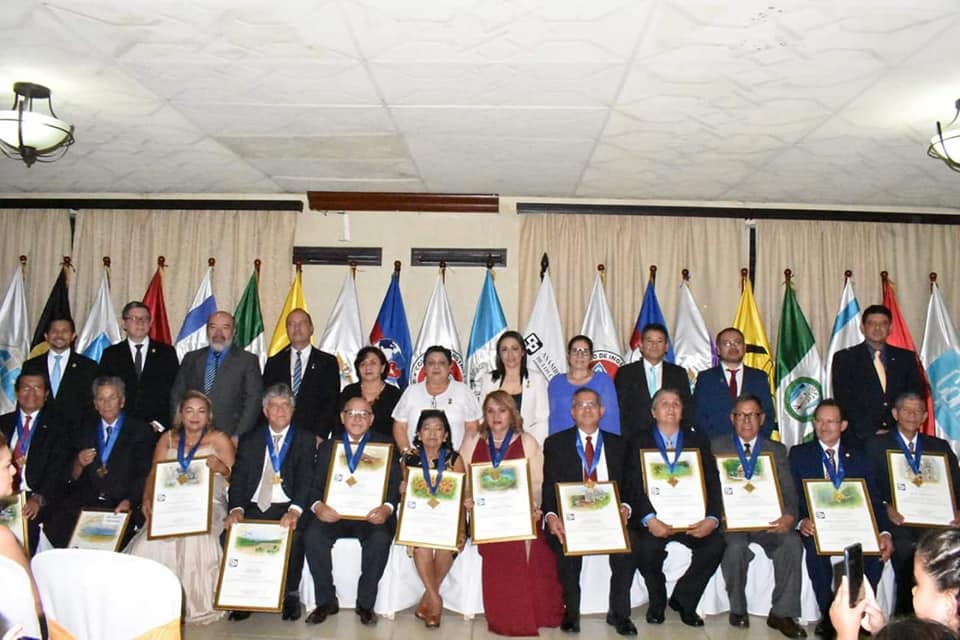Dra. Carla Jannette Sagarminaga Ramírez – Profesionales Ilustres Región Oriente – Asamblea de Presidentes de los Colegios Profesionales
